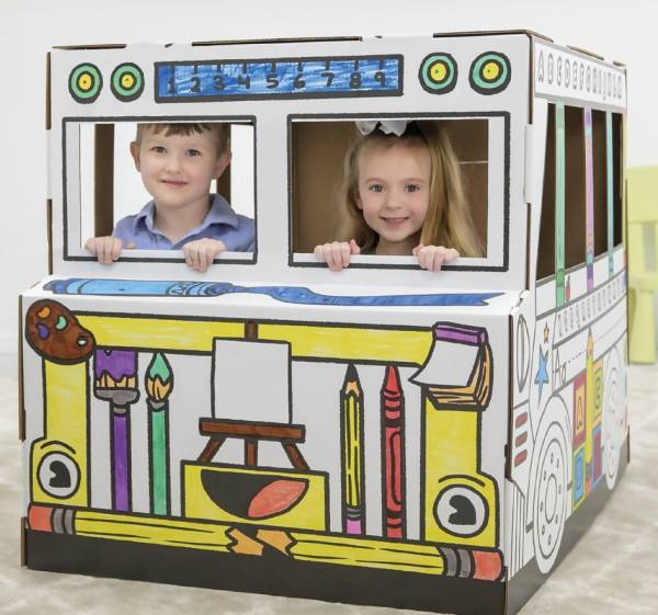 Fellowes Spielbus, aus Wellpappe