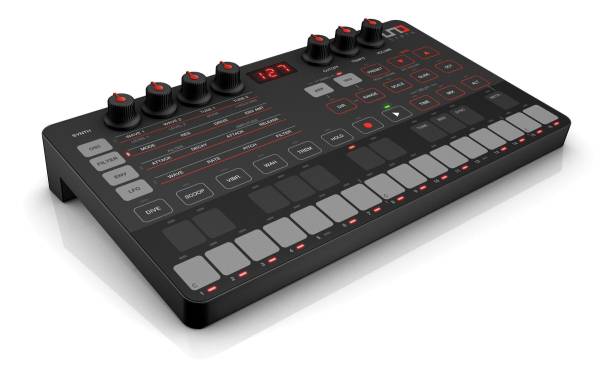 IK Multimedia Synthesizer UNO Synth